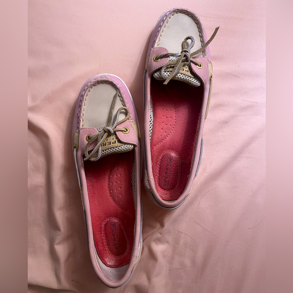 Women’s Pink Sperry Boat Shoes